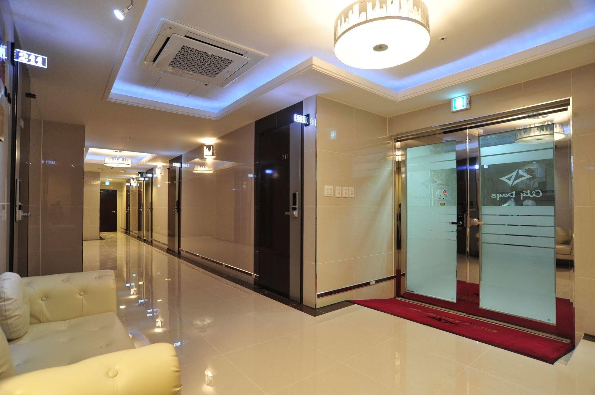 Global Inn Seoul Dongdaemun City Days Inn エクステリア 写真